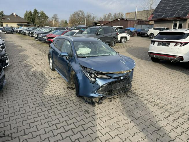 Toyota Corolla Hybryda Automat Klimatronik Podgrzewanie Kamera 122KM