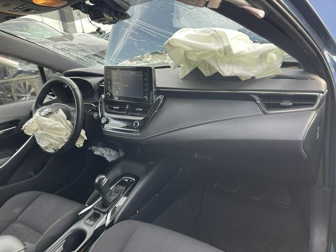 Toyota Corolla Hybryda Automat Klimatronik Podgrzewanie Kamera 122KM