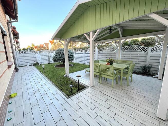 Dom Wrocław gm. Wrocław-Krzyki Ołtaszyn, Ametystowa