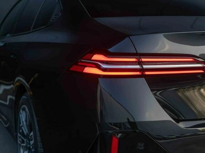 520i Dostępne od ręki, rabat 81 065 zł , Pakiet sportowy M pro