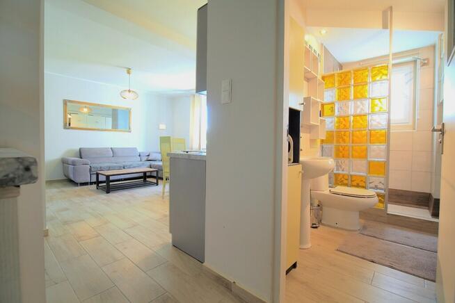 Boczna Olszewskiego, ogródek, piwnica, kamienica