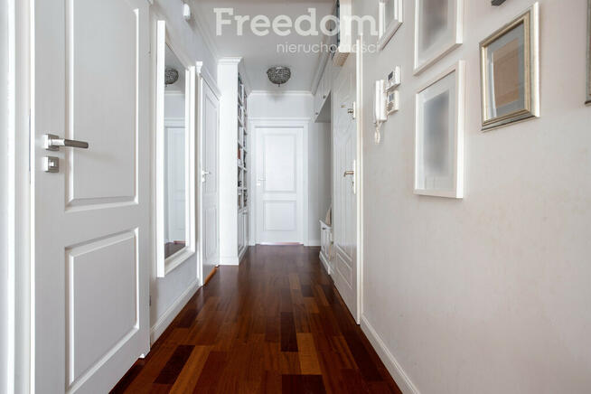 Stylowe mieszkanie z ogródkiem i loggią Józefosław