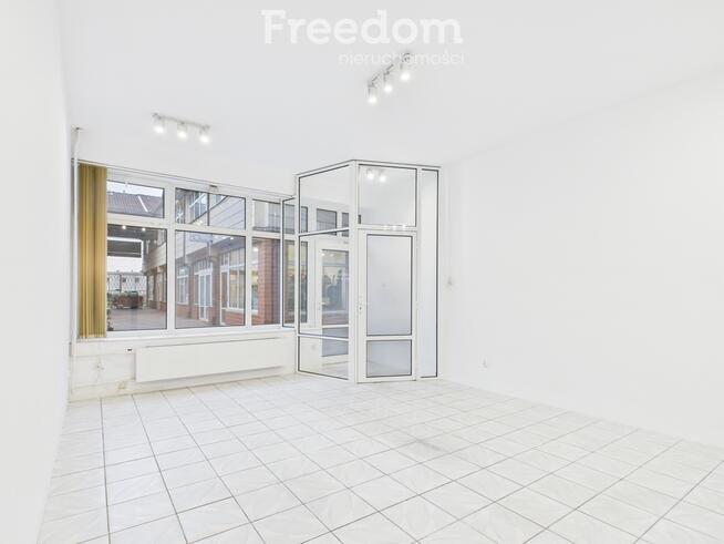 Lokal + mieszkanie w Kwadracie, centrum Pruszcza
