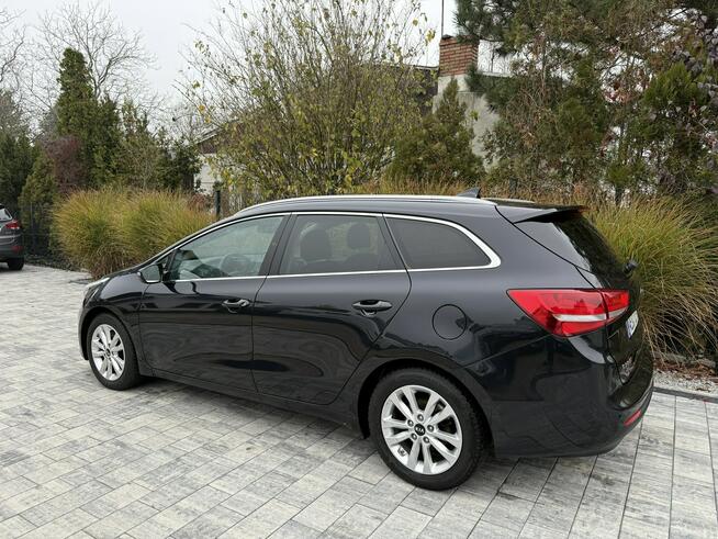 Kia Cee'd Zadbana bezwypadkowa - przepiękny perłowy kolor !