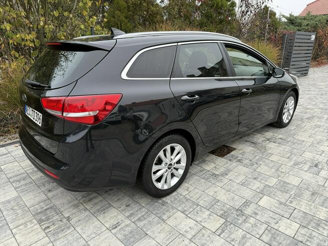 Kia Cee'd Zadbana bezwypadkowa - przepiękny perłowy kolor !