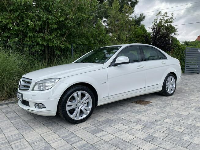 Mercedes C 180 Bardzo zadbana - 100% oryginalny przebieg.NOWY ROZRZĄD !!!