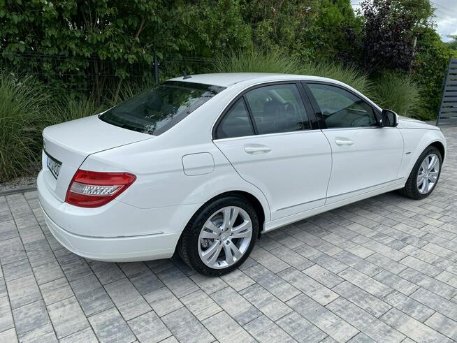 Mercedes C 180 Bardzo zadbana - 100% oryginalny przebieg.NOWY ROZRZĄD !!!
