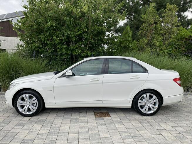 Mercedes C 180 Bardzo zadbana - 100% oryginalny przebieg.NOWY ROZRZĄD !!!