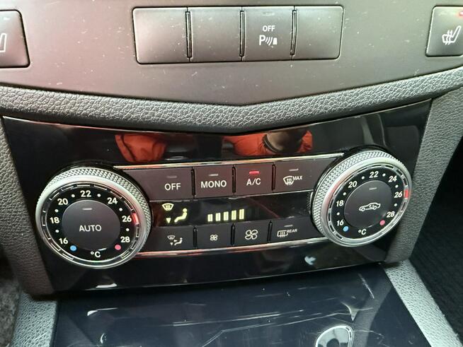 Mercedes C 180 NOWY ROZRZĄD ! Bardzo zadbana - 100% oryginalny przebieg