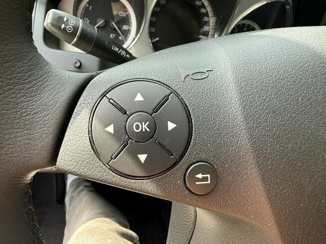 Mercedes C 180 Bardzo zadbana