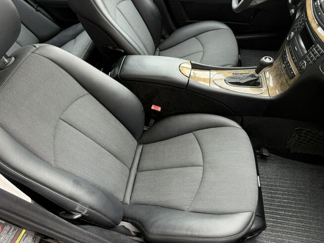 Mercedes E 200 Bardzo zadbana - 100% oryginalny przebieg