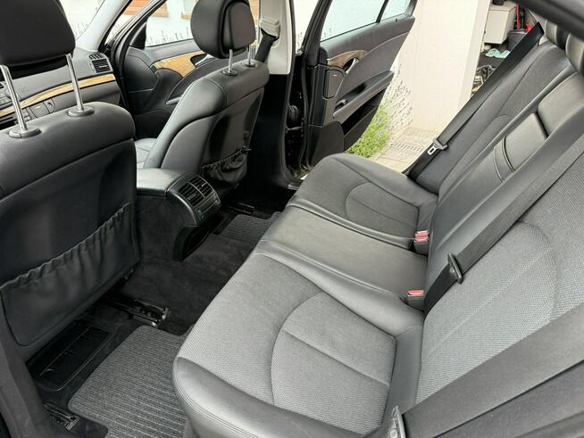 Mercedes E 200 Bardzo zadbana - 100% oryginalny przebieg