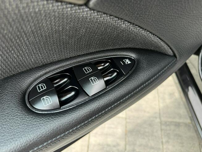 Mercedes E 200 Bardzo zadbana - 100% oryginalny przebieg