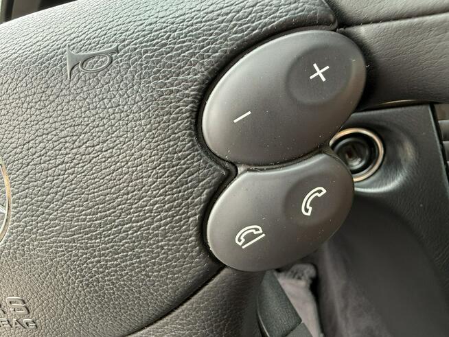 Mercedes E 200 Bardzo zadbana - 100% oryginalny przebieg