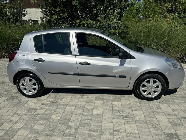 Renault Clio BEZWYPADKOWE !!! Niski oryginalny przebieg - BARDZO ZADBANE .