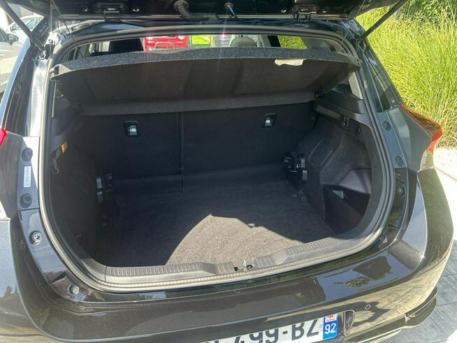 Toyota Auris Hybryda niski przebieg oryginalny lakier !!!