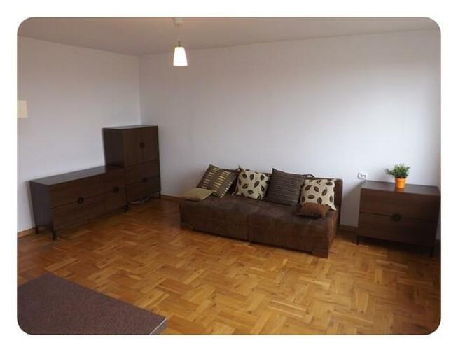 Do wynajęcia jasna kawalerka, M. Patriotów 6