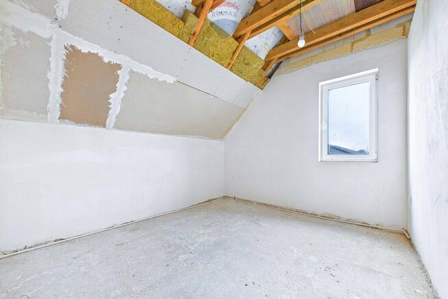 Dom wolnostojący w stanie deweloperskim