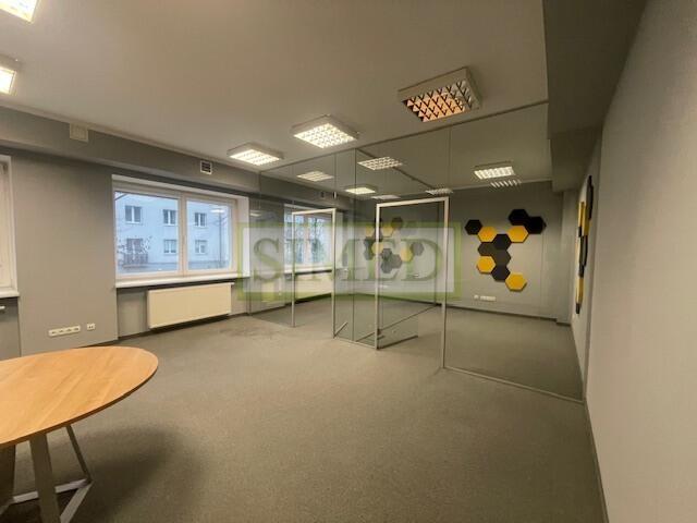 Całe piętro w kamienicy,dostęp24h,recepcja