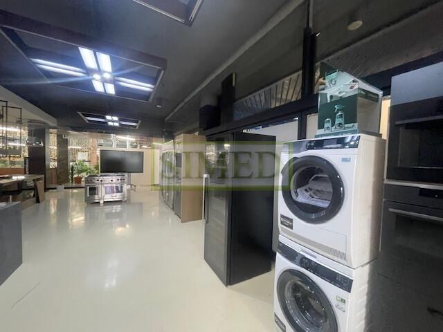 Pow. handlowo-ekspozycyjna , parter , ochrona