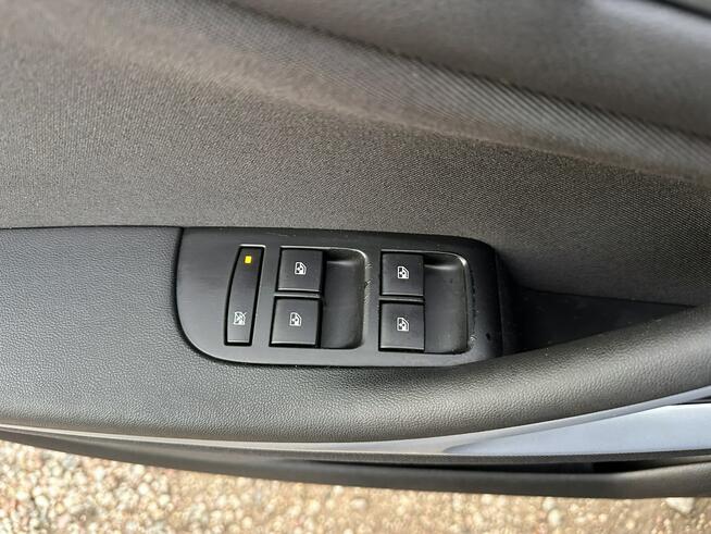 Opel Zafira 7 osób/Hak/Podgrzewana kierownica/Zamiana/Kredyt/Pakiet VIP Gwarant