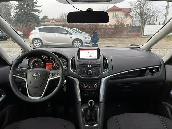 Opel Zafira 7 osób/Hak/Podgrzewana kierownica/Zamiana/Kredyt/Pakiet VIP Gwarant