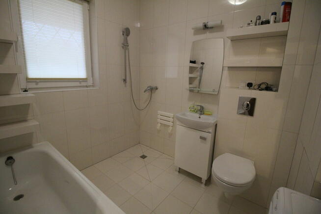 Pokoj z Tarasem do wynajęcia tylko 30 minut od Centrum Wa