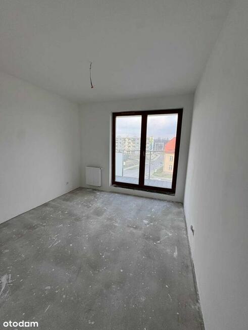 Czteropokojowe mieszkanie w stanie deweloperskim