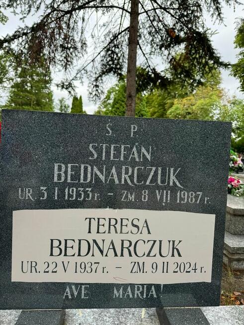 LITERNICTWO NAGROBNE - dopisywanie liter, kucie, grawery