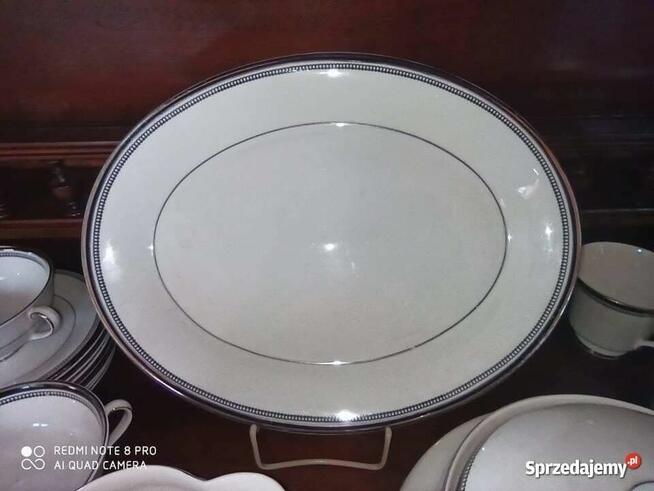 Filiżanka z talerzykiem deserowym. Syg. SARABANDE. Royal Dou