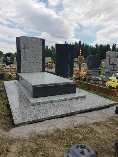 Nagrobek pojedynczy strzegomski / impala z posadzką antypośl