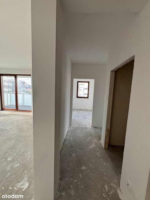 Czteropokojowe mieszkanie w stanie deweloperskim