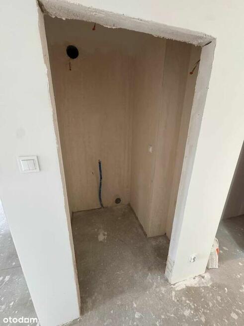 Czteropokojowe mieszkanie w stanie deweloperskim