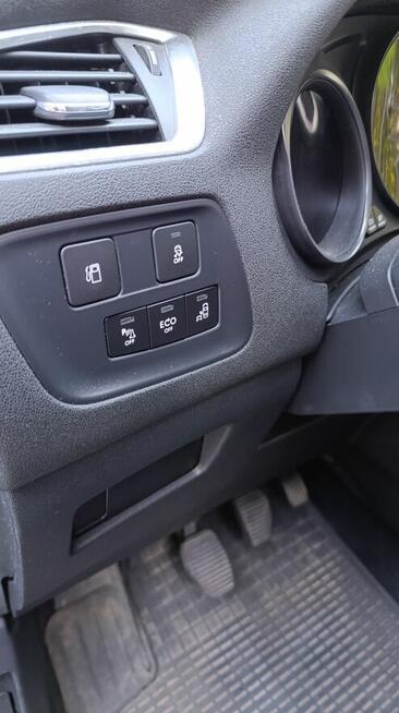 Citroën C4 2015 – bogata wersja wyposażenia