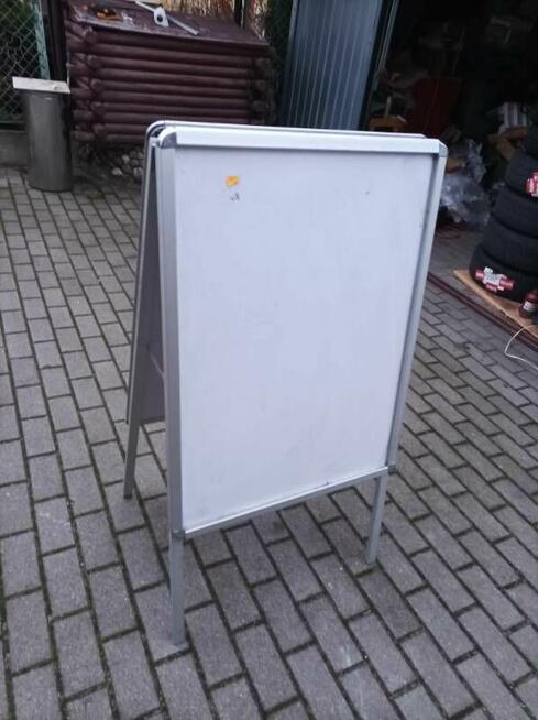 Sprzedam -TABLICA REKLAMOWA -mozna ustawic przed sklepem