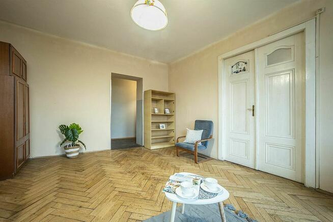 Przestronne mieszkanie w odnowionej kamienicy- ul. Wierzbowa