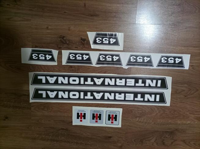 Naklejki na ciągnik International