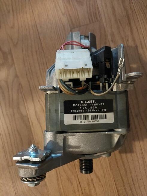 Whirlpool AWM 8123 Pozostałości