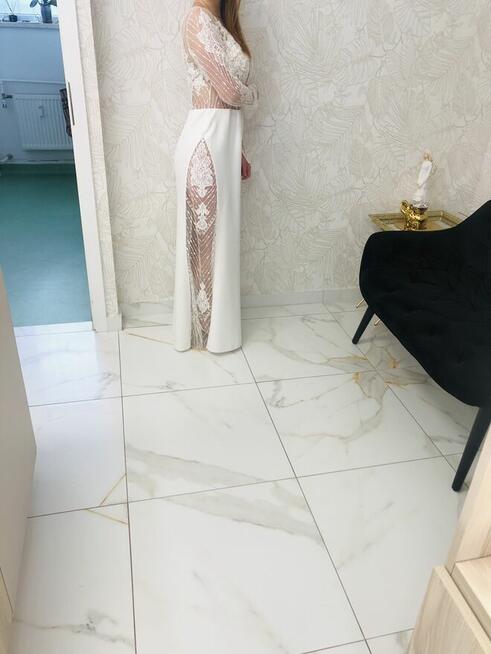 Piekna suknia ślubna z salonu Laurelle