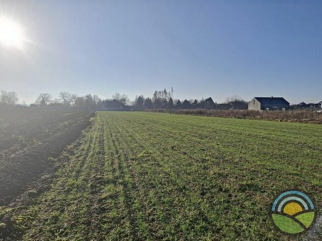 Śledziejowice gm. Wieliczka - działka budowlana 2819 m2