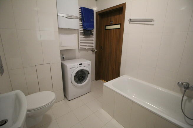 Pokoj z Tarasem do wynajęcia tylko 30 minut od Centrum Wa