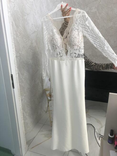 Piekna suknia ślubna z salonu Laurelle