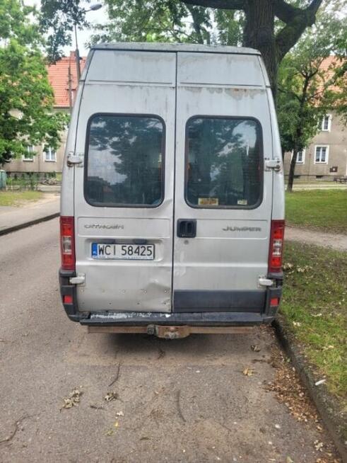 Syndyk sprzeda samochód ciężarowy Citroen Jumper