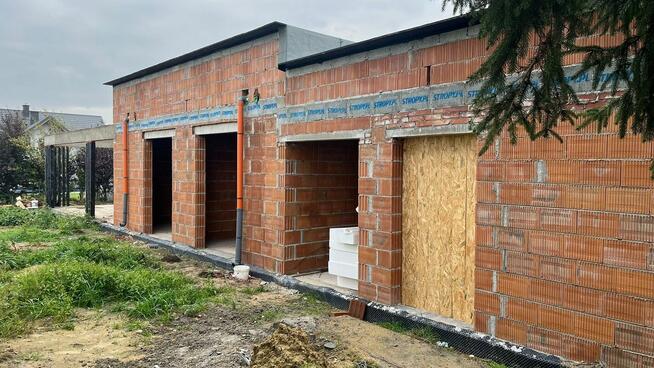 Nowoczesny dom parterowy – stan surowy zamknięty | Zagorzyn