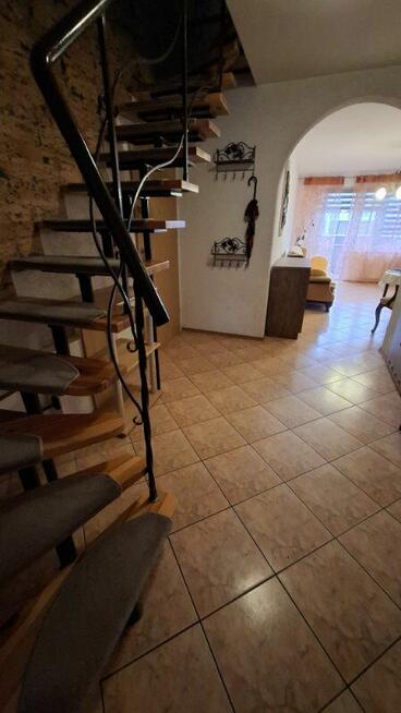 5 pokoi 2 łazienki. Krzyki blisko parku