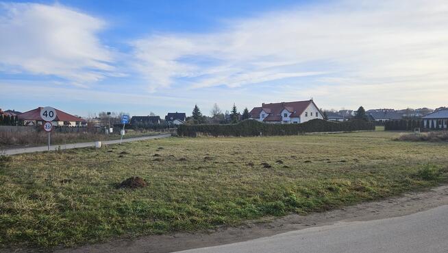 Kalinówka, 23ar, budowlana, media