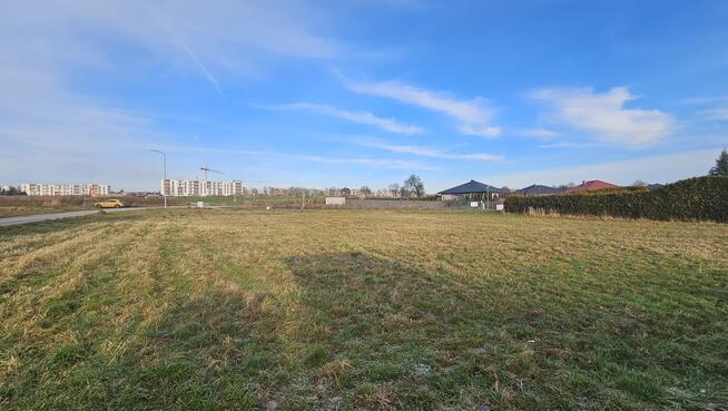 Kalinówka, 23ar, budowlana, media