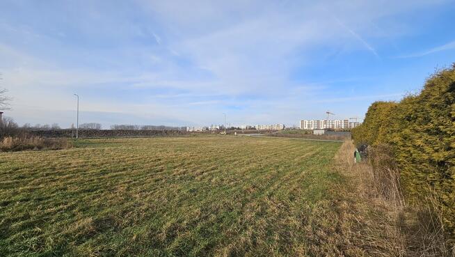 Kalinówka, 23ar, budowlana, media