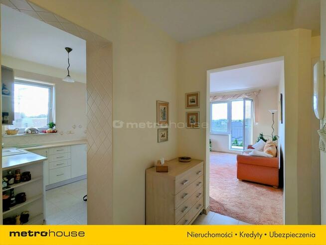 3 pokoje na II piętrze z balkonem oraz garażem!