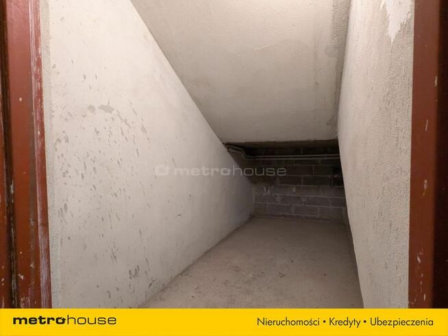 3 pokoje na II piętrze z balkonem oraz garażem!